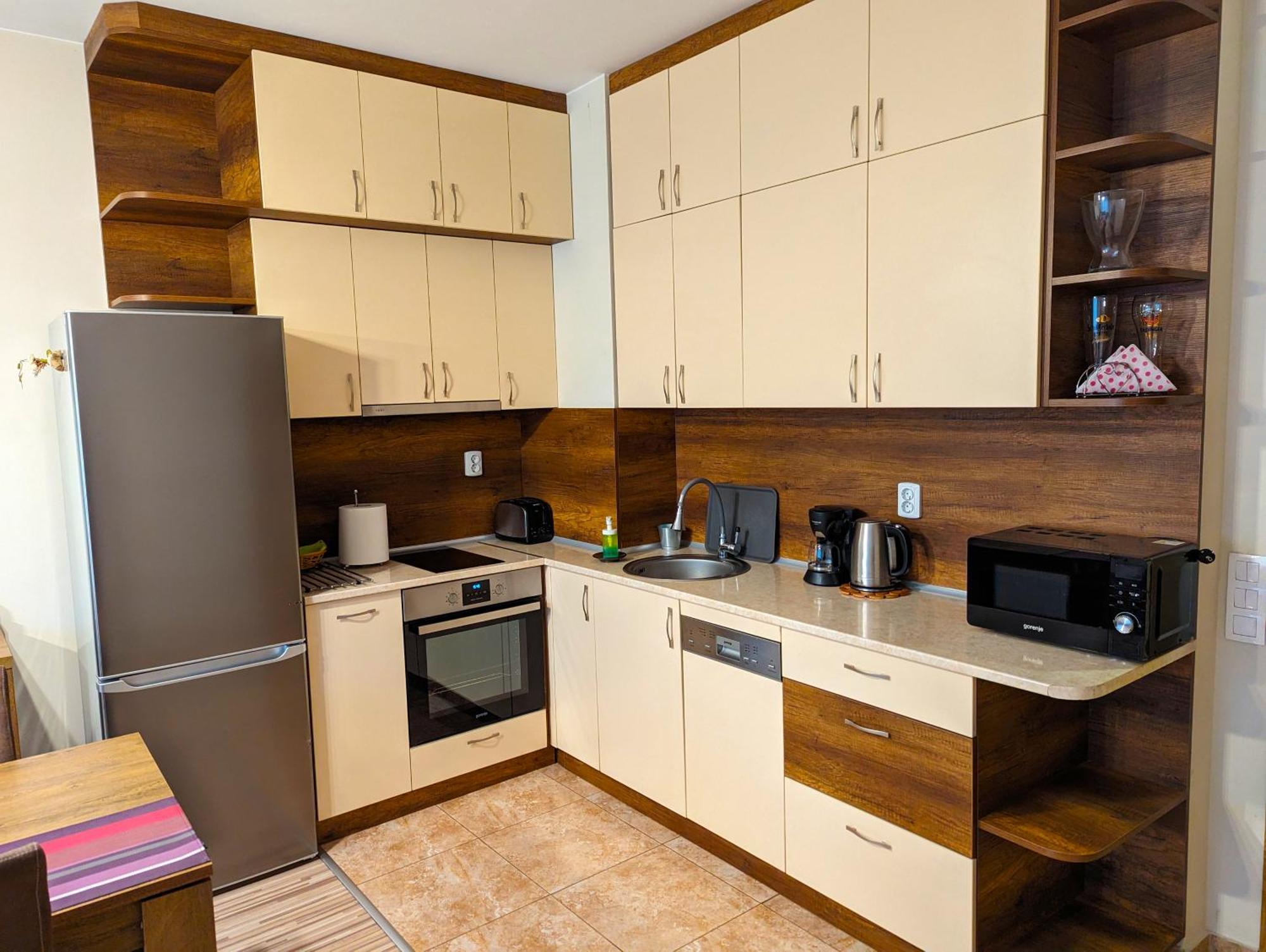 Business And Leisure Apartments In Mladost 2 With Free Garage 소피아 외부 사진