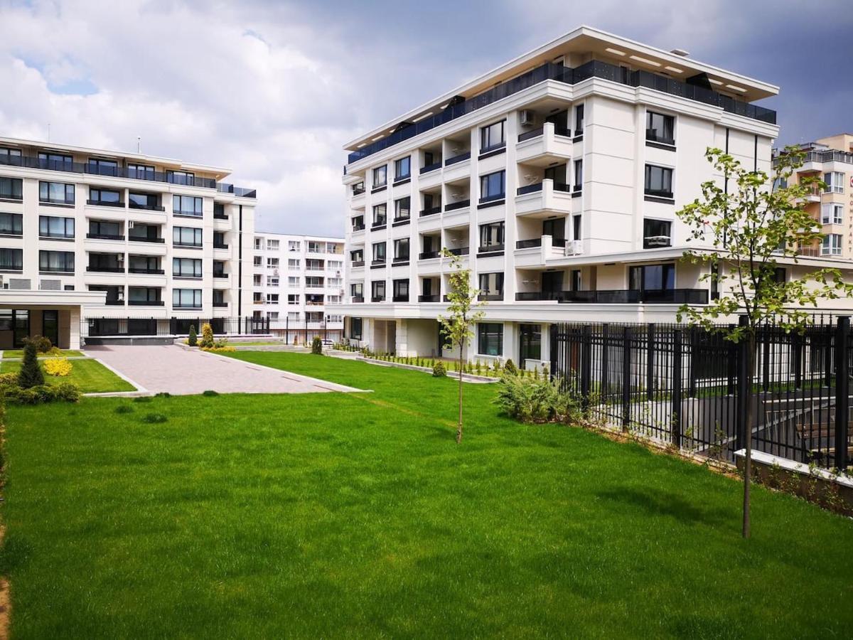 Business And Leisure Apartments In Mladost 2 With Free Garage 소피아 외부 사진